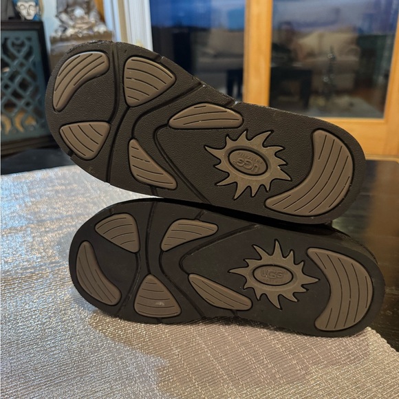 UGG Whitley lace up boots black  39 or 8.5 - Picture 15 of 15